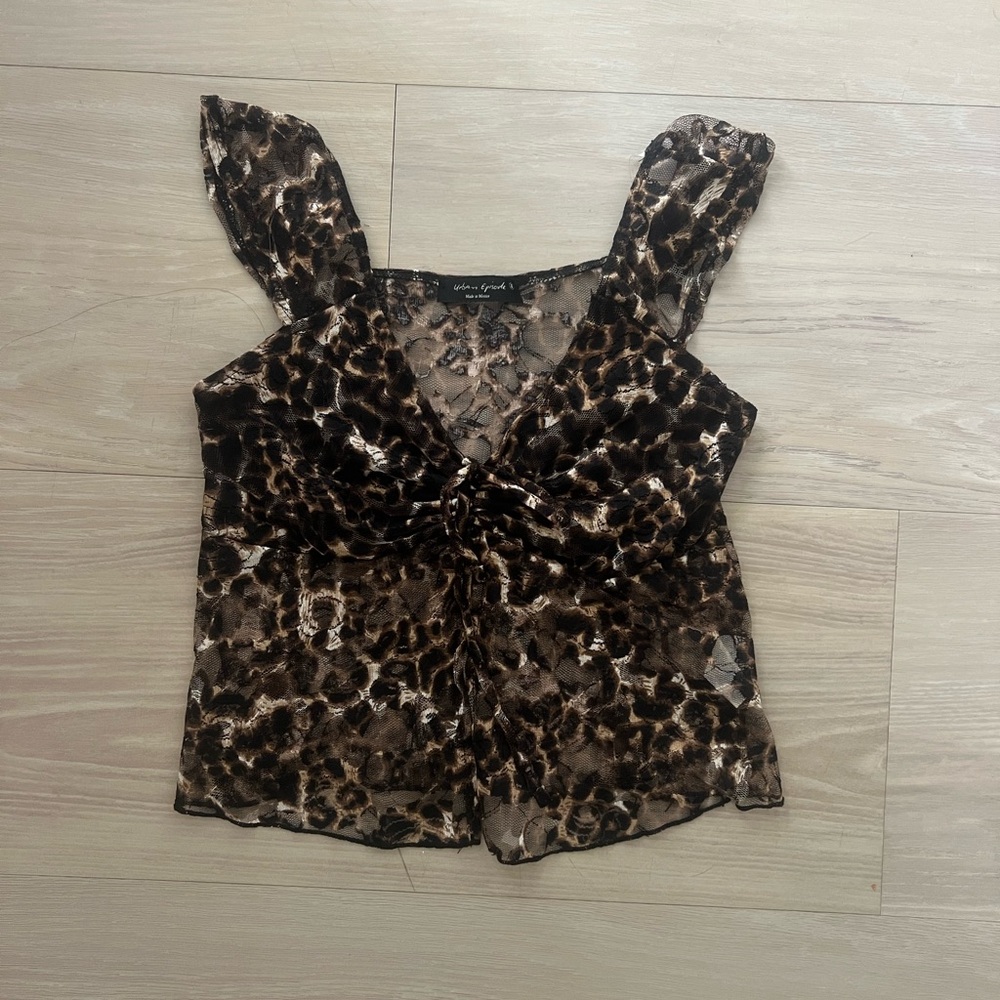 Leopard Print Sleeveless Top